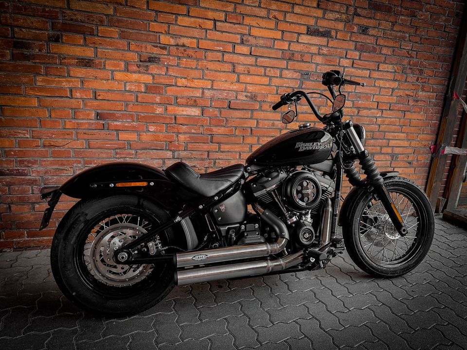 harley Davidson Softail Street Bob erst 550 kmwie neu erste hand in Hamburg