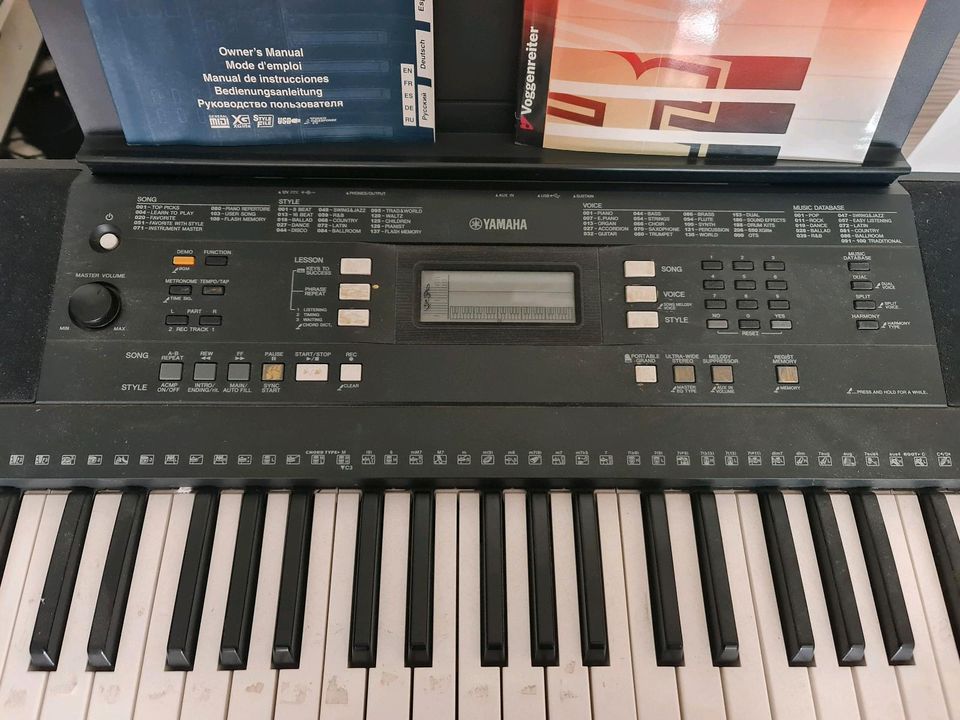 YAMAHA Digital Keyboard E343 Ypt-340 in Hildesheim