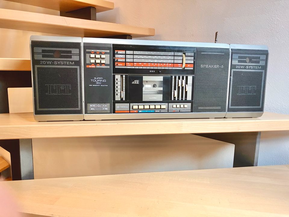 ITT Supertouring 350 Stereo Radio Kassettenrekorder in Kenzingen