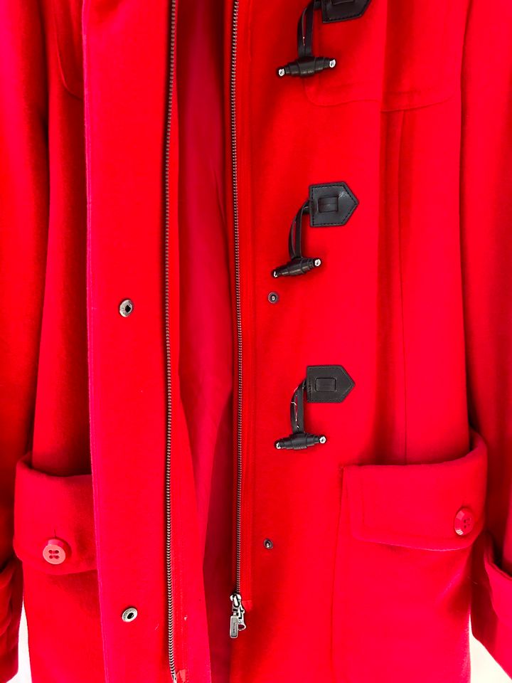 Benetton Dufflecoat Mantel Jacke rot in Essen