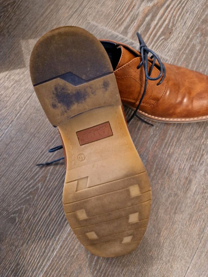 Schuhe Schnürschuhe festliche Anzugschuhe in Neumünster