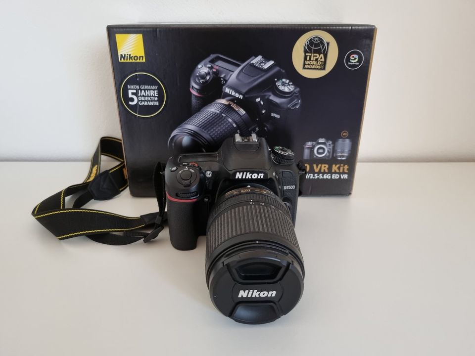 NIKON D7500 + AF-S DX 18-140 ED VR KIT, Top Zustand, OVP in Hollenbach