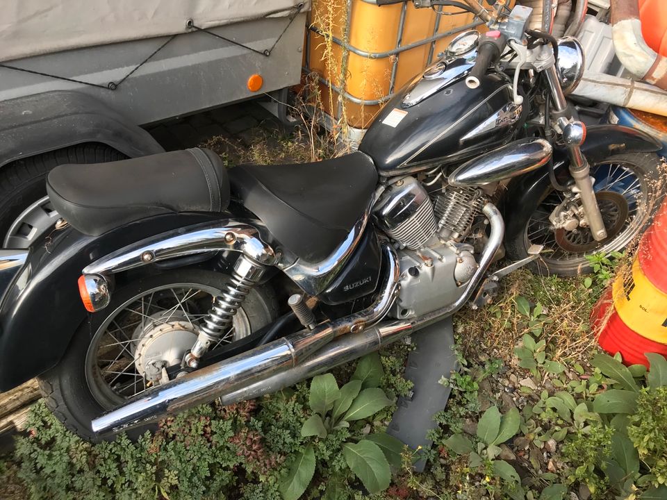 Für Bastler! Suzuki Intruder VL 125 LC Scheunenfund in Limburg