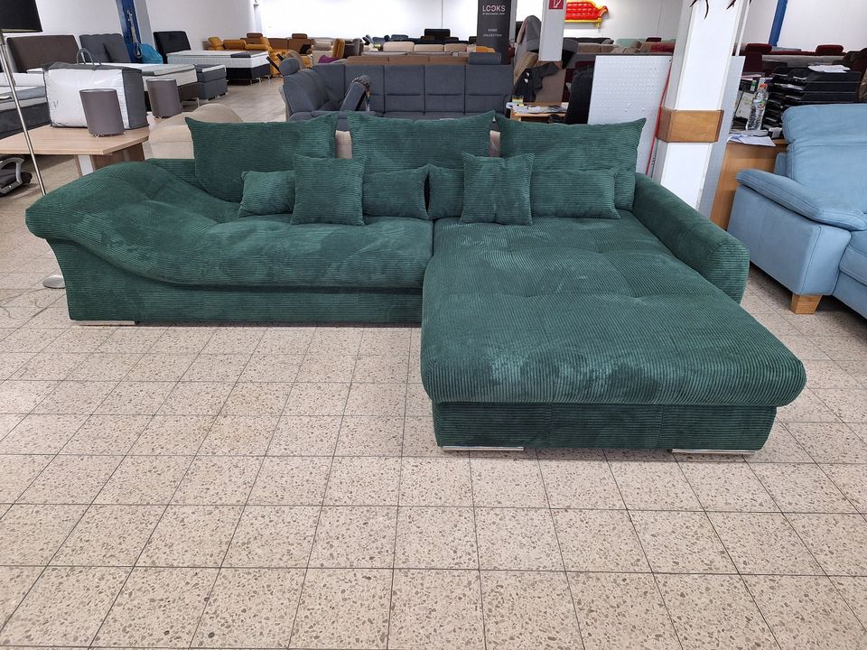 Neu Sofas / Wohnlandschaften / Boxspringbetten Neu in Bockhorn