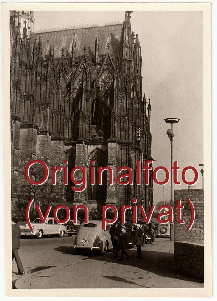 3 alte Fotos Köln 50er Jahre viele alte Autos Oldtimer vorm Dom in Dorstadt