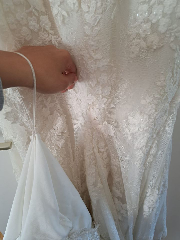 Hochzeitskleid- Stella York - Gr. 42 - Ivory - Cutouts -Fit&Flair in Taunusstein