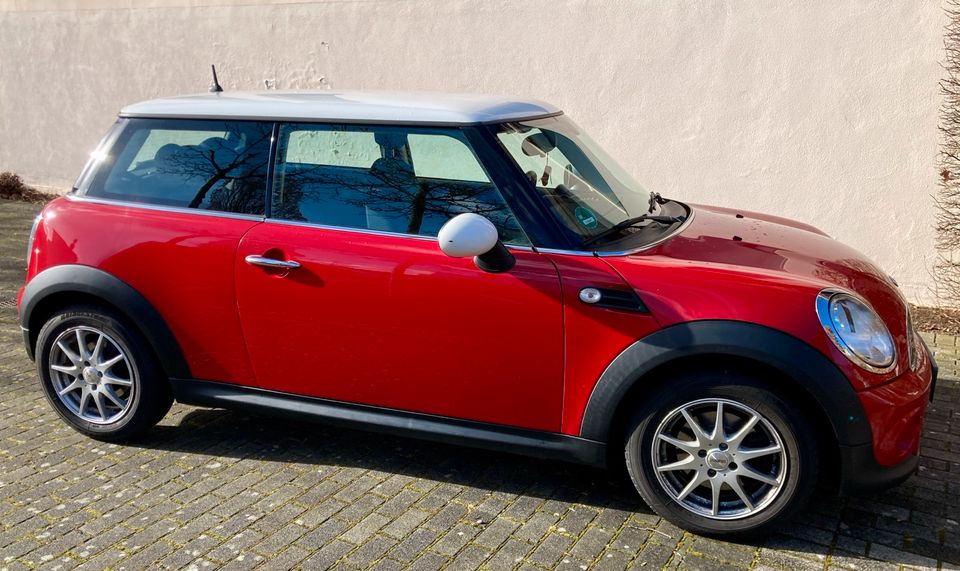 Mini Cooper EZ 02/2013, 80.000 km TOP Zustand in Willich