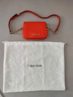 Calvin Klein Handtasche mit Stoffbeutel neu ungetragen Nordrhein-Westfalen - Arnsberg Vorschau