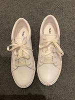 Weiße Sneaker von Timberland in Größe 41,5, Leder Bayern - Vaterstetten Vorschau