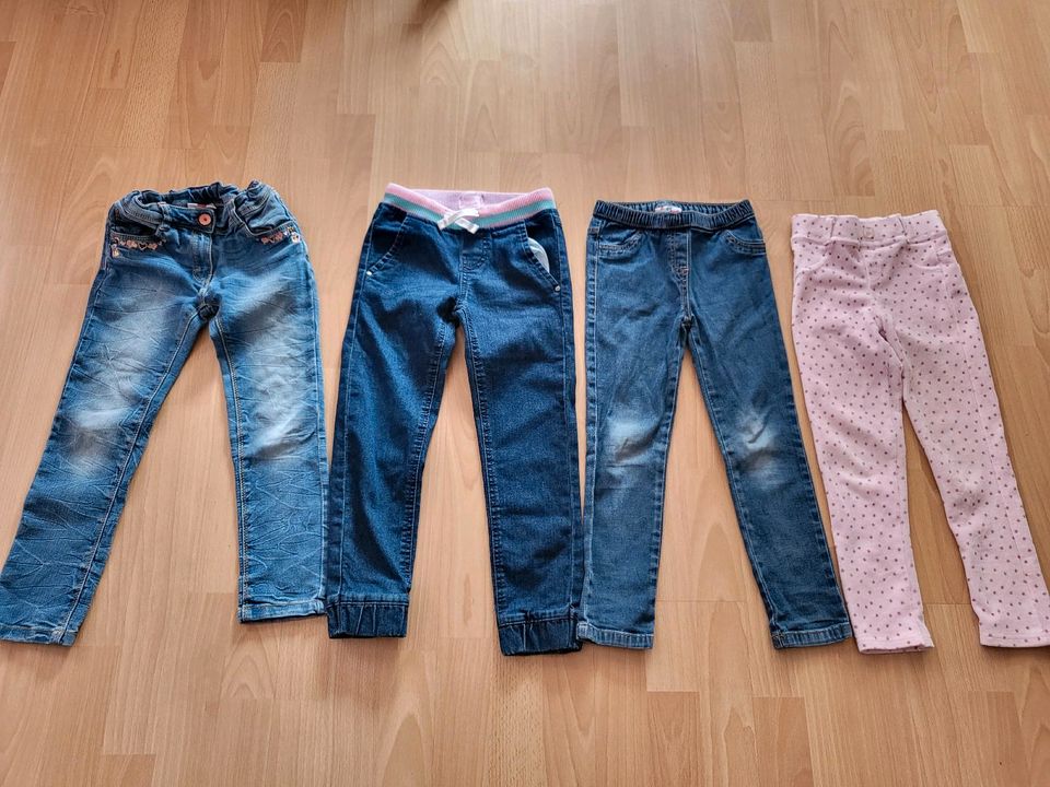 Jeans 3 Euro pro Stück in Neuwied