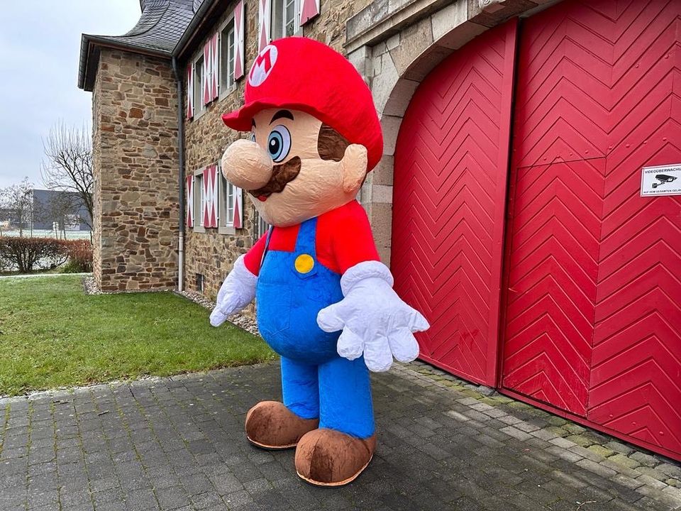 Maskottchen Super Mario mieten  Maskottchen Verleih  Walking Acts in Lohmar