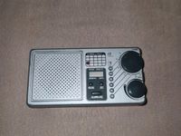 Vintage LIFELONG Portable AM FM Radio Model 845 LCD Alarm Clock Nordrhein-Westfalen - Herten Vorschau