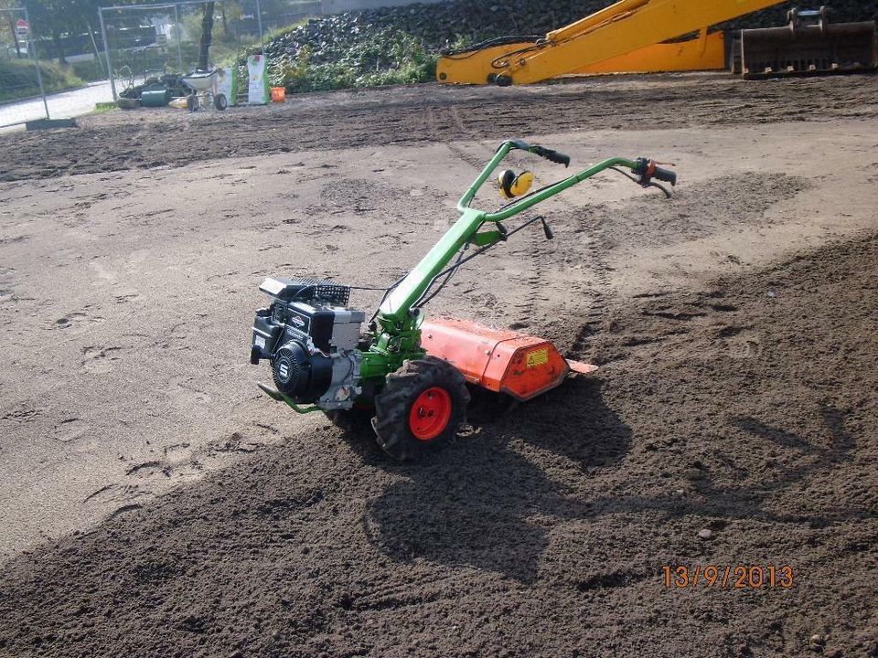 Rasenmähen, vertikutieren, aerifizieren, Rollrasen, Gartenpflege in Hamburg