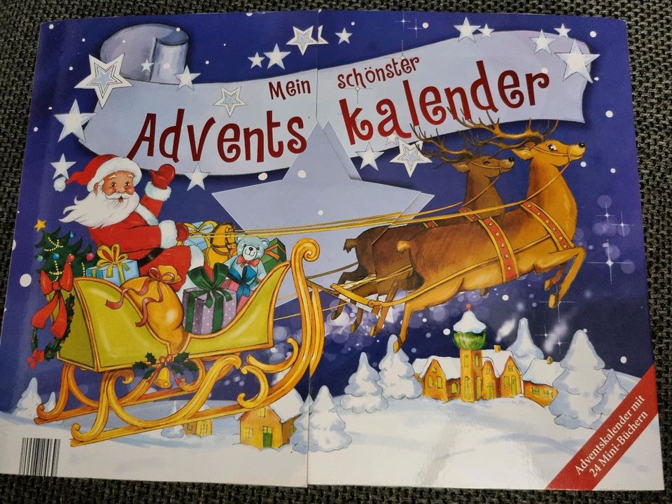 Adventskalender mit 24 Minibüchlein in Maxdorf