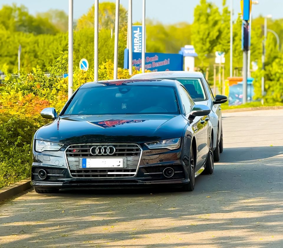 Audi S7 SPORTBACK 4.0 TFSI 20 Zoll Luftfahrwerk ACC Matrix Pano in Travenbrück