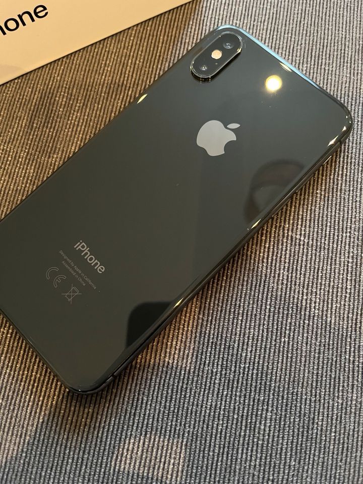 iPhone XS Space Grey, 64 GB in Dillingen (Saar)