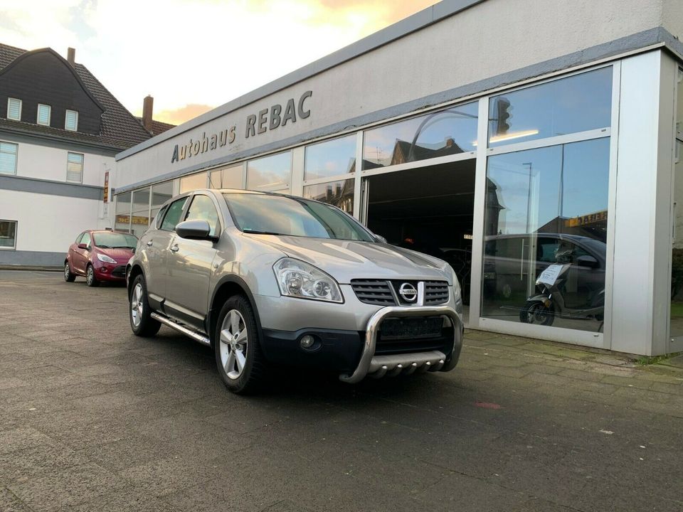 Nissan Qashqai Acenta 4X4 in Moers