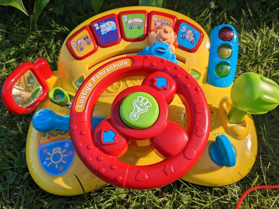 VTech lustige Fahrschule und Fisher Price Telefon in Urbach Westerw