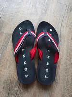 Damen Sandalen Zehentreter Tommy Hilfiger Gr. 38 Nordrhein-Westfalen - Meerbusch Vorschau