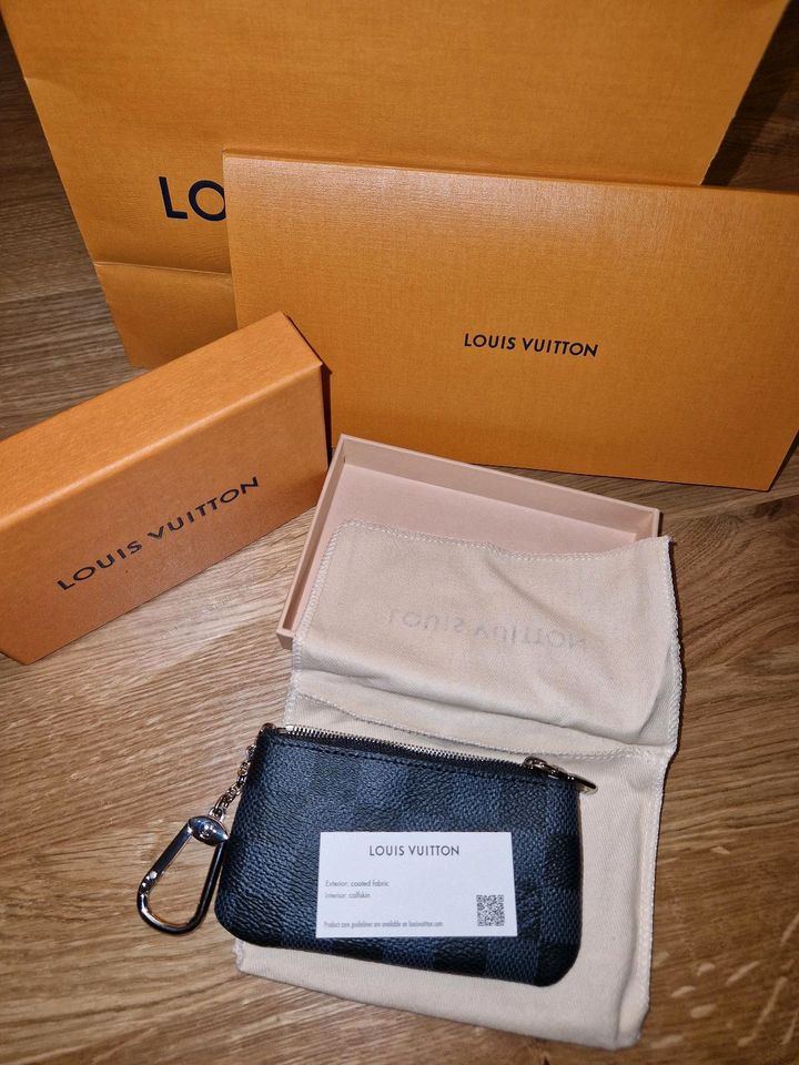 Louis Vuitton Schlüsseletui in Zeil