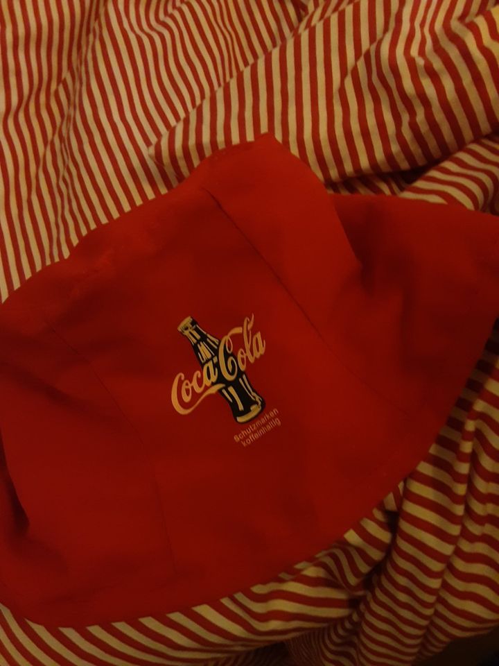 Coca-Cola Jacke in Bürgstadt