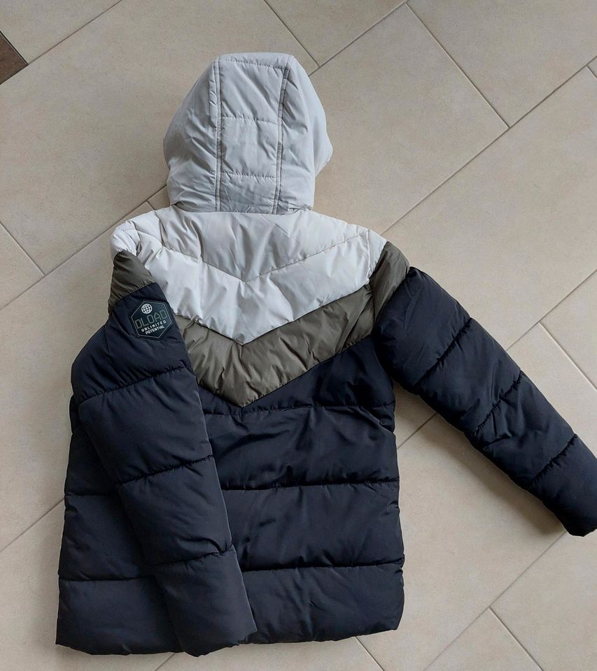 Kinder Winterjacke Größe 176 NEU in Berlin