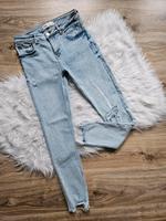 Zara ripped Jeans hellblau Gr. 38 wie neu! Sachsen - Görlitz Vorschau