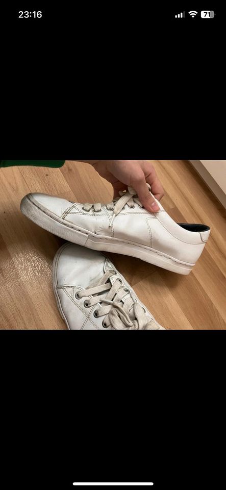 Original Tommy Hilfiger Sneaker Herren Größe 42 in Farbe Weiß in Potsdam