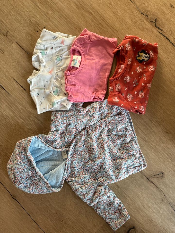 Babykleidung 50-86, NEXT ZARA NOPPIES CARTERS in Simmelsdorf