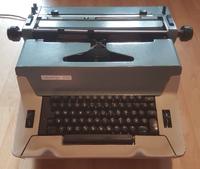 ROBOTRON 202 ELEKTRISCHE SCHREIBMASCHINE ORIGINAL DDR VEB Sachsen - Coswig Vorschau