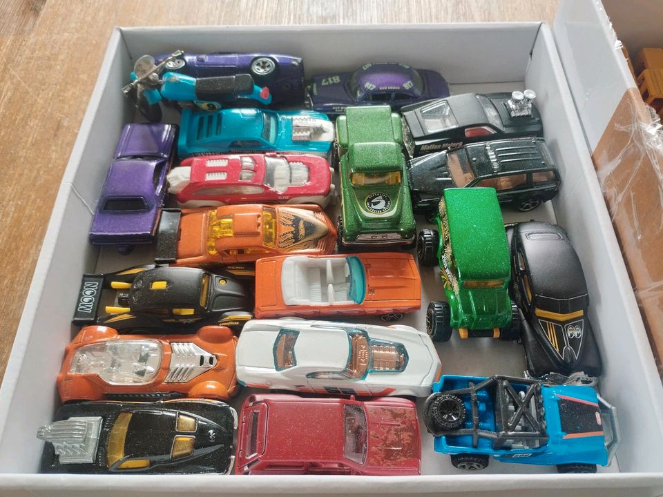 Matchbox Superfast Hot Wheels Konvolut in Voerde (Niederrhein)