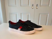 Neu! Sneaker von Tommy Hilfiger in Größe 43 NP 99,95 € Kreis Pinneberg - Schenefeld Vorschau