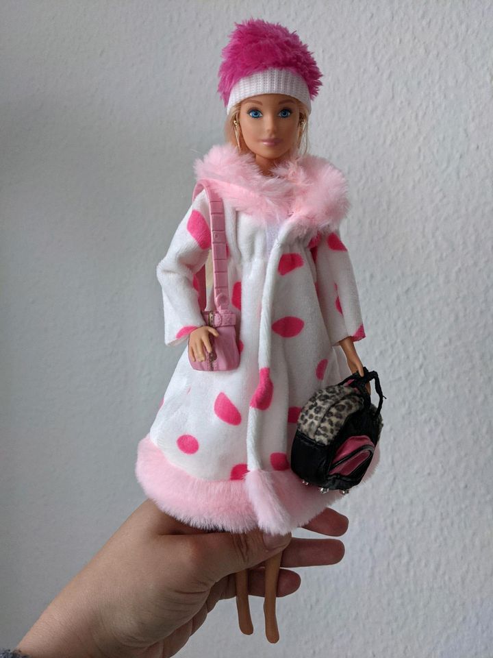 Barbie Kleidung Kleider Sets Puppen Zubehör Accessoires Mini Fash in Dresden