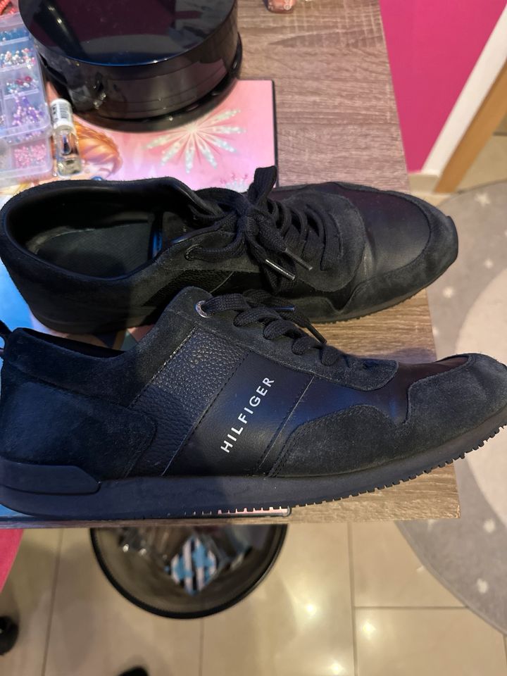 Tommy Hilfiger Schuhe Herren Größe 45 schwarz in Lengerich