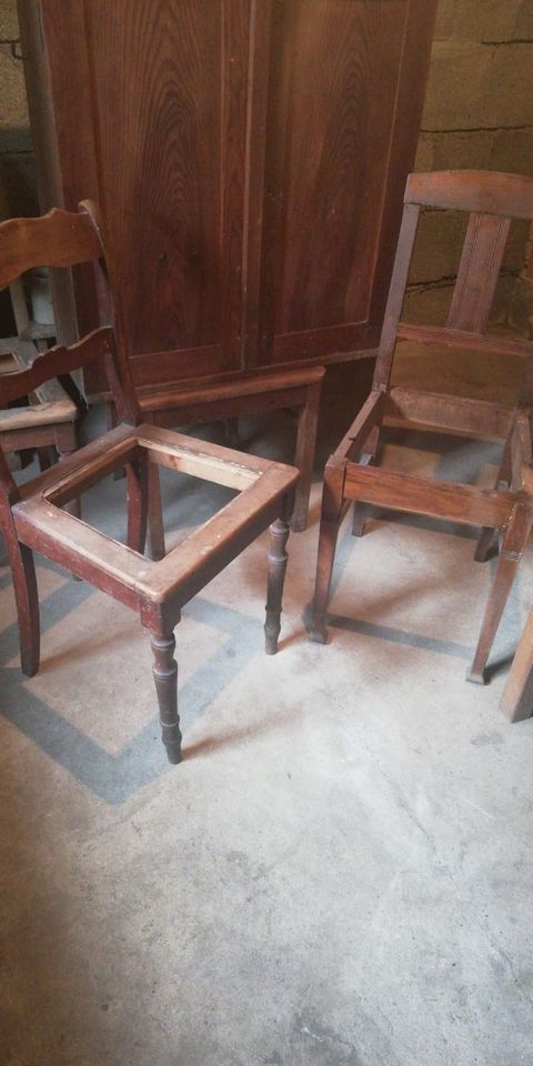Stühle Massivholz antik Stuhl Upcycling in Mietraching