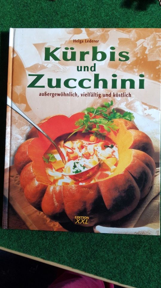 Kürbis und Zucchini  geb. Buch ,neuwertig in Einbeck