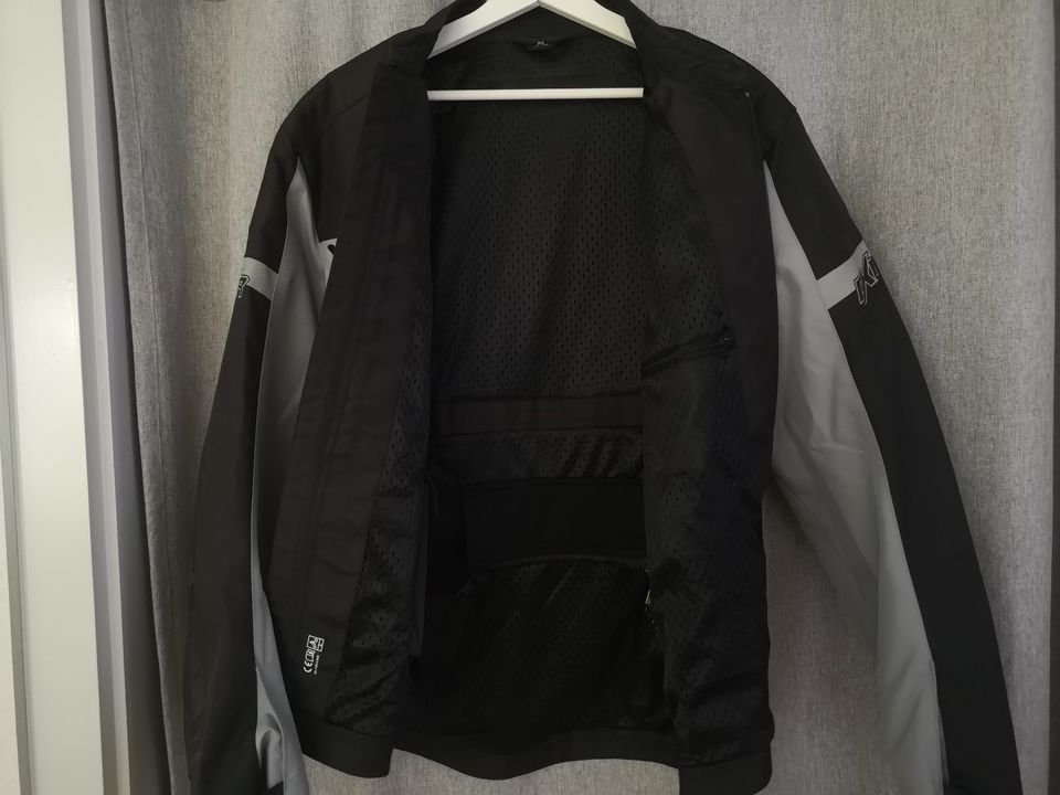 Motorradjacke Rollerjacke DXR Textil Rückenprotektor, wie neu in Neuwied