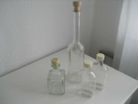 4 verschiedene kleine Glasflaschen Niedersachsen - Dörverden Vorschau