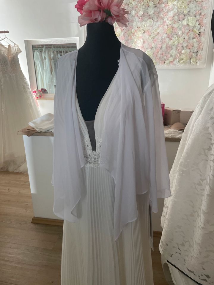 Braut Bolero aus Chiffon Weiß XL Hochzeit in Meckenbeuren