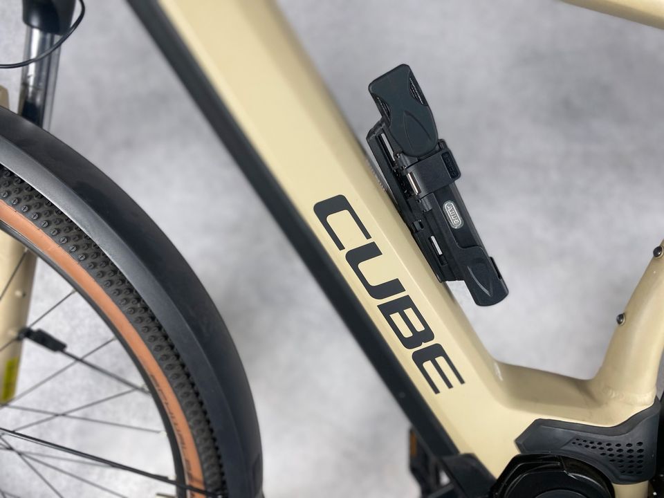 Cube Nuride Hybrid Pro 625 Allroad „S“ Trekking E-Bike in Köln