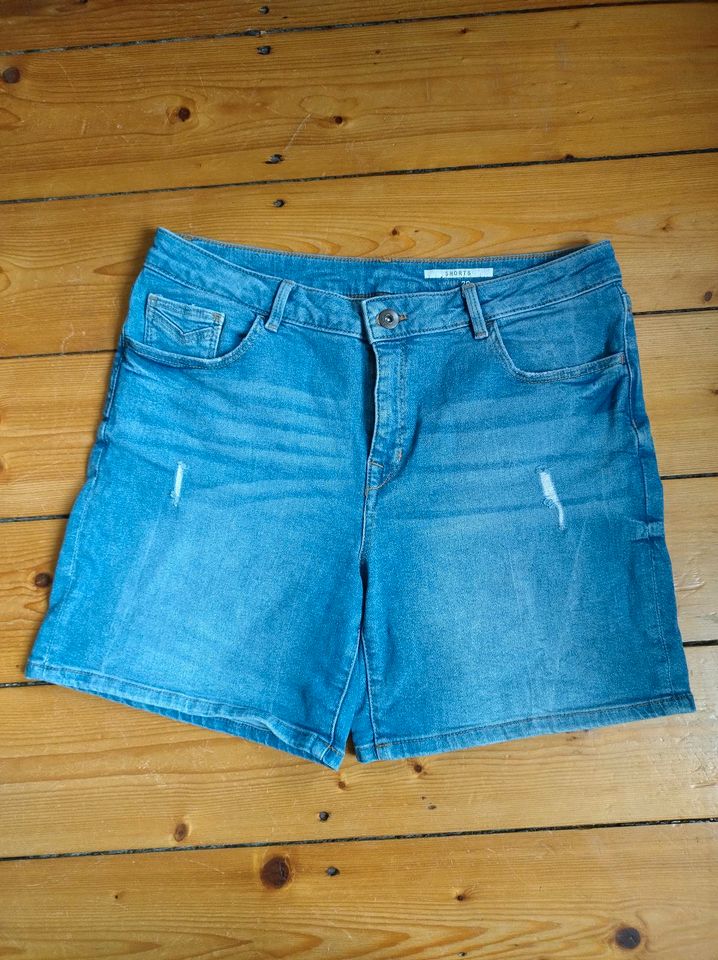 Esprit Jeans Shorts kurze Hose blau Denim L 40/42 W29 wie 31 in Hannover