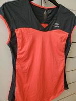 Kalenji Sportshirt Damen Gr.40 schwarz korallenrot Neuwertig Brandenburg - Beeskow Vorschau