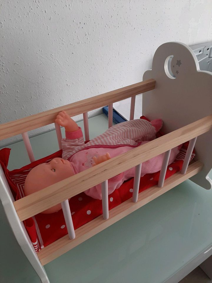 Spielzeug Babybett, Babywippe aus Holz in München