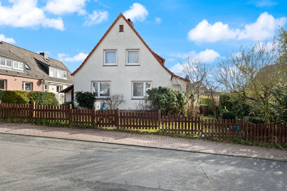 Einfamilienhaus mit Gästehaus und Baufenster in hervorragender Lage! in Scharbeutz