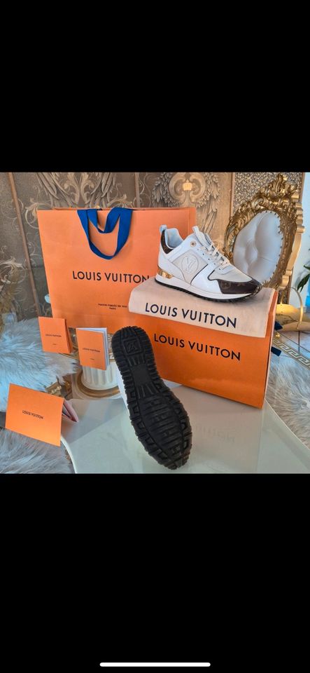 Louis Vuitton run Away Sneaker in Berlin