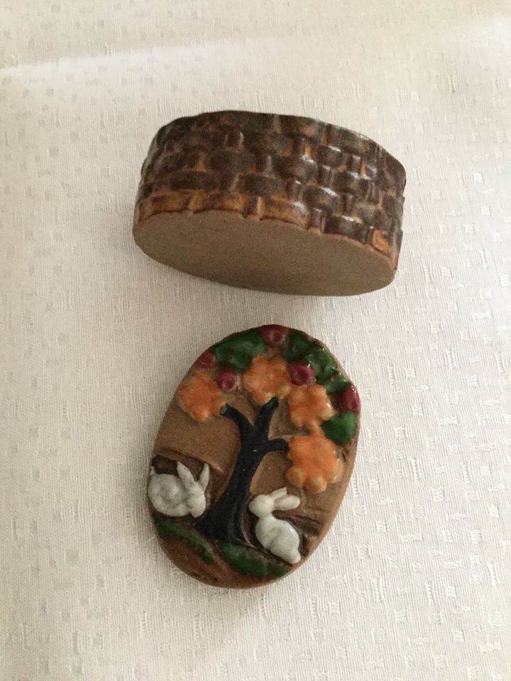 Dose Feinkeramik Korb Hasen Baum ca. 5 x 4 cm in Lohmar