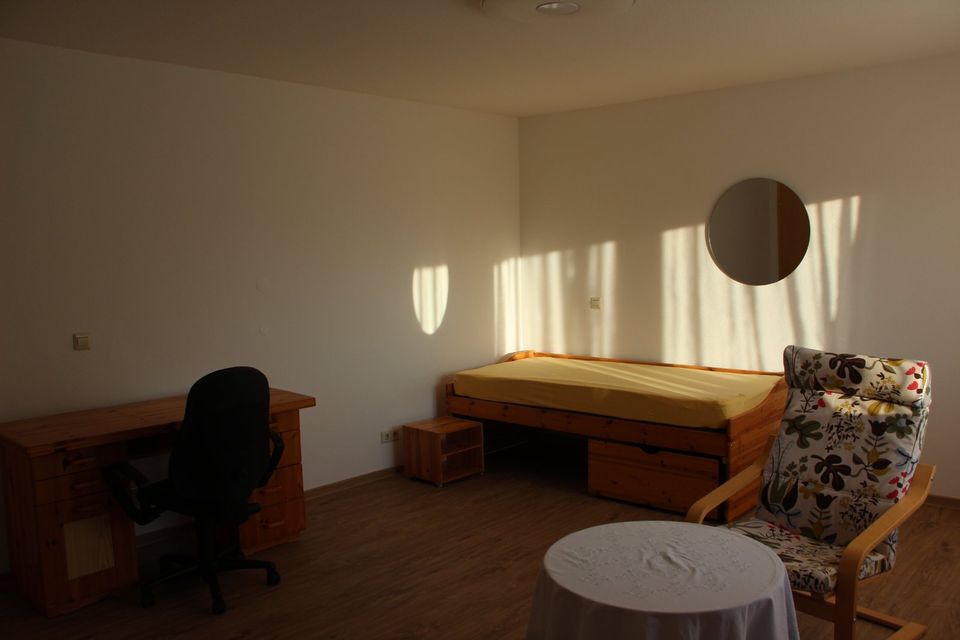 Zimmer in 3er WG in Schwaikheim