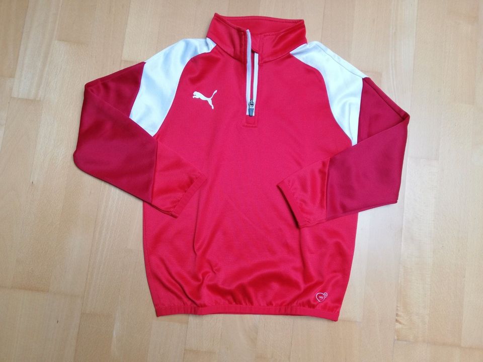 Puma Shirt mit RV, Gr. 140, rot weiß in Fellbach