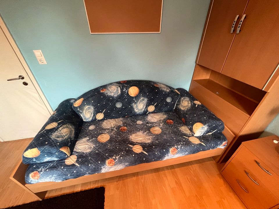 Komplettes Jugendzimmer (Kinderzimmer) mit Bett, Schreibtisch uvm in Kamen