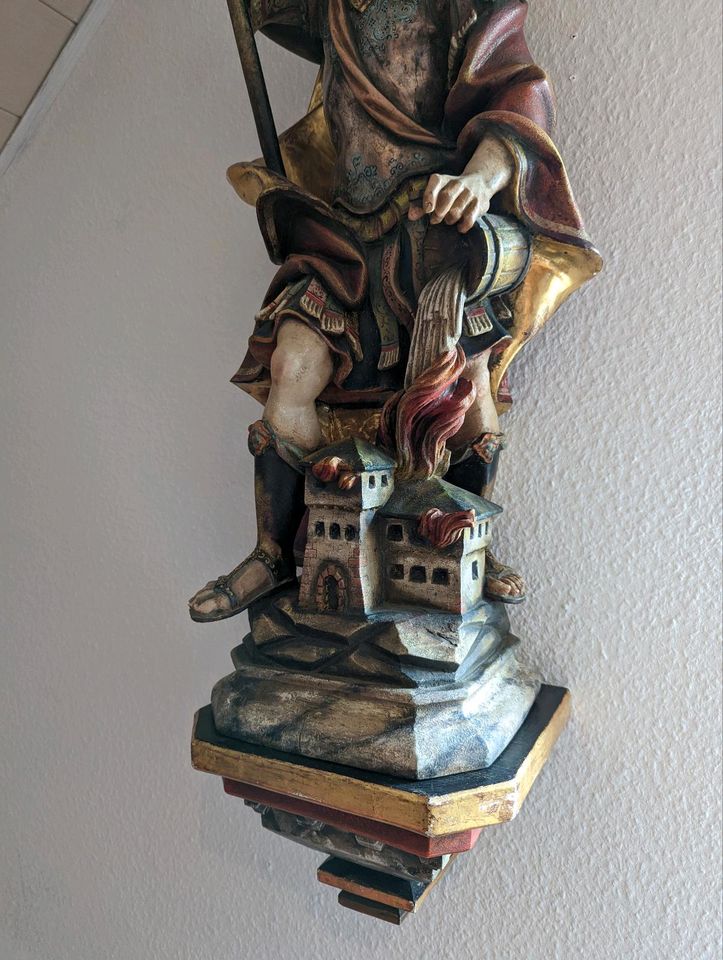 Heiliger Florian Figur geschnitzt in Ehringshausen